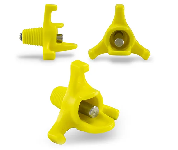 Bainbridge Horizontal Nipple side-mounted on a water container for poultry